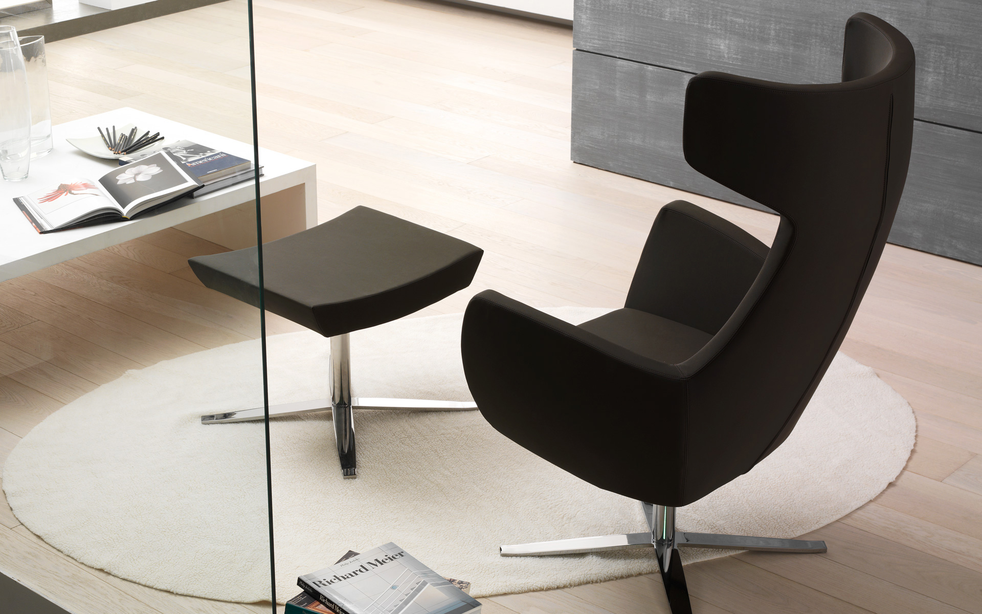  Hanák nábytek MAXI elegant armchair